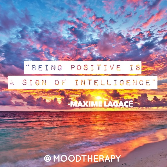 925 Sterling Silver Tiny Butterfly Stud Earrings - Picture 9 of 9